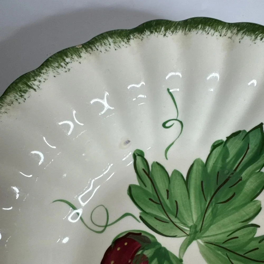 Blue Ridge Southern Pottery Serving Bowl Wild Strawberry‎ Pattern 9.5 inch
